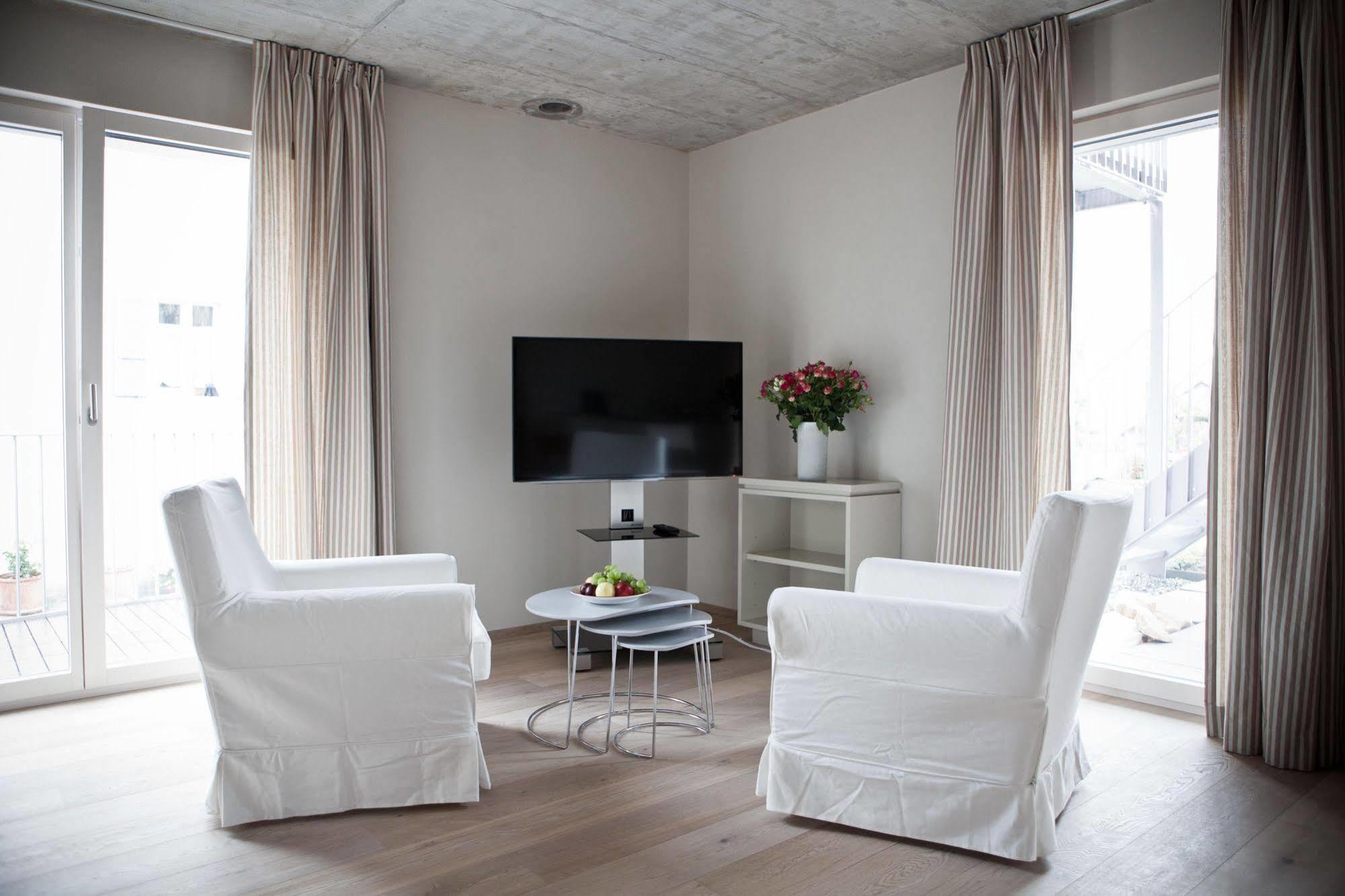 Le Coq Chantant Studios D'Hotes & Boutique Hotel St-Livres Saint-Livres Bagian luar foto